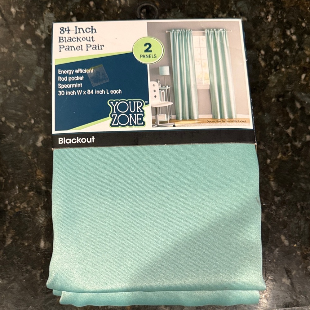 Blackout Panel Pair in Spearmint NWT